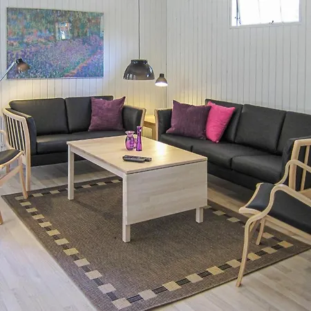 Holiday home 3 Bedroom Lovely In Aakirkeby Vester Somarken